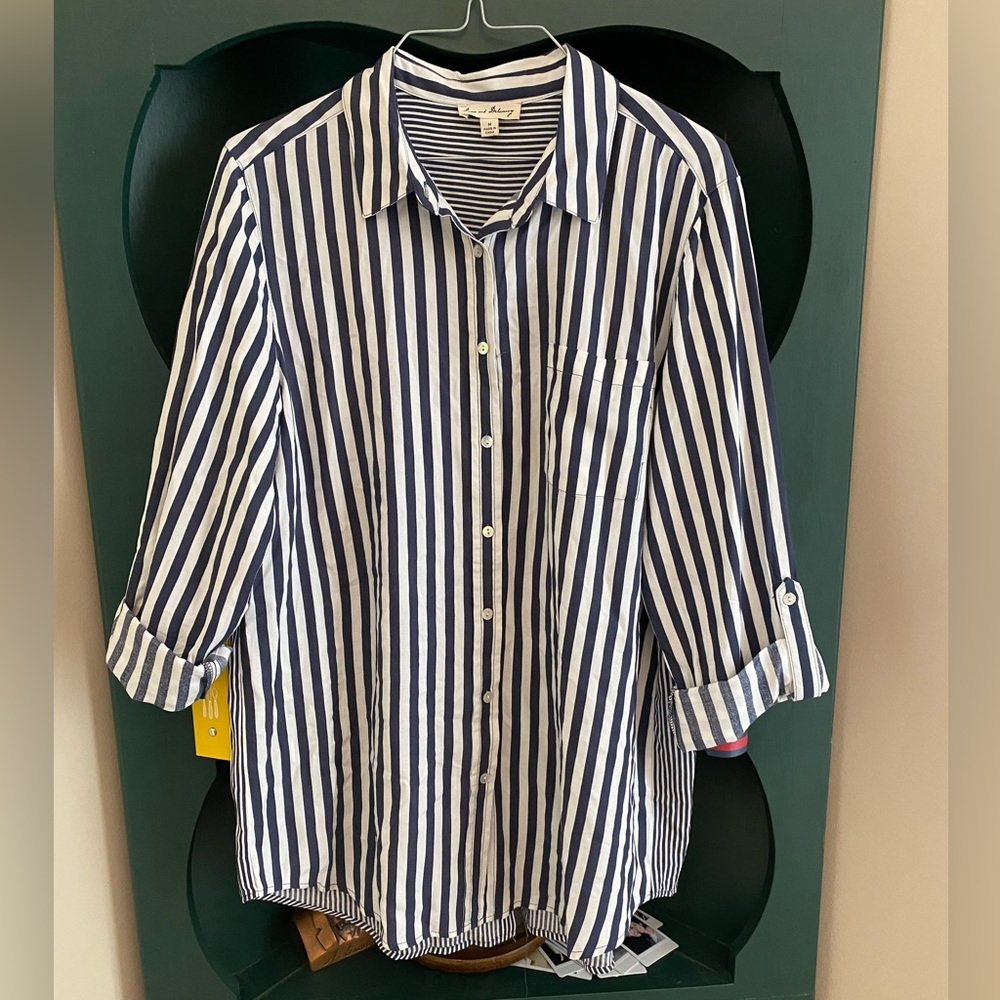 Jane & Delancey Button Down Shirt
